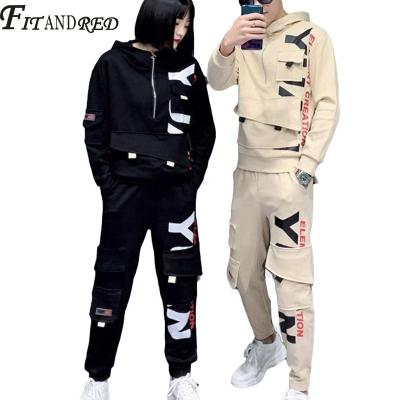 China 2022 Customs Hooded Tracksuit Anti-static High Quality Cotton Polyester Sports Winter Sweatsuit For Men for sale