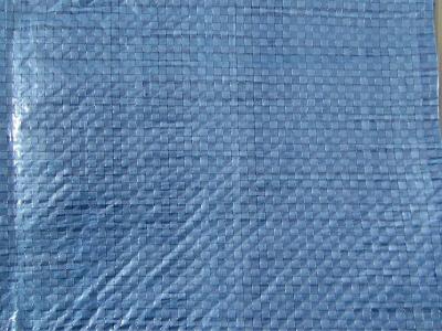 China 50gsm/blauwe kleur/maken geweven stof/lichte plichtspe geteerd zeildoek polytarp waterdicht Te koop