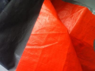 China 140gsm orange / gray pe tarpaulin / plastic waterproof tarpaulin sheet en venta