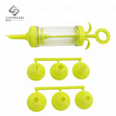 China Sustainable Dessert Decorator Plus Cake Decorating Tool, Pastry Tubes Cookie Press, Cake Icing Tool for sale