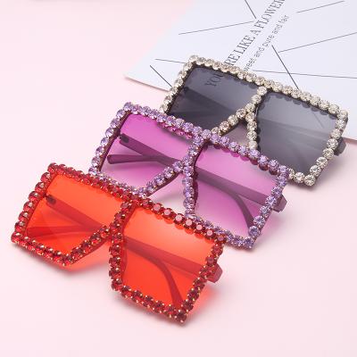 China 15 Years Experience 2021 Newest Trendy Bling Diamond Oversized Luxury Women Rhinestone Rectangle Sunglasses for sale