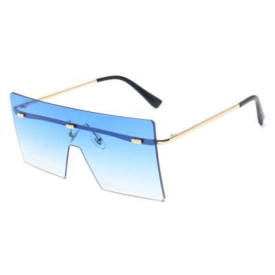 China 15 Years Experience 2021 New Logo Luxury Womens Clear Rimless Custom Made Large Square Frame Shading Sun Glass Sunglasses for sale