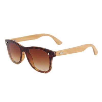 China 15 Years Experience Wholesale Bamboo Glass Mirror Surface One New Wind Drive High Grade Polarized Wooden Sunglasses for sale