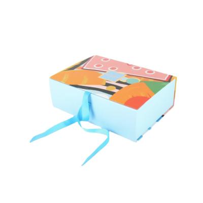 China Biodegradable Folded Boxes Paper Small Gift Boxes With Ribbon , Empty Cosmetic Packagings Makeup Making And Private Labeling Packages for sale