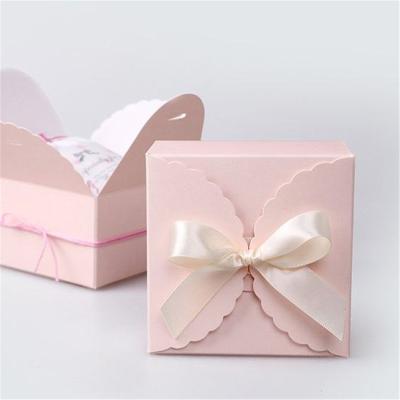 China Eco-friendly&food grade handmade customized card material paper ivry cake box for sale