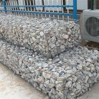 China Anti - Corrosion Galvanized Net Stone Cage Fence Stone Construction for sale