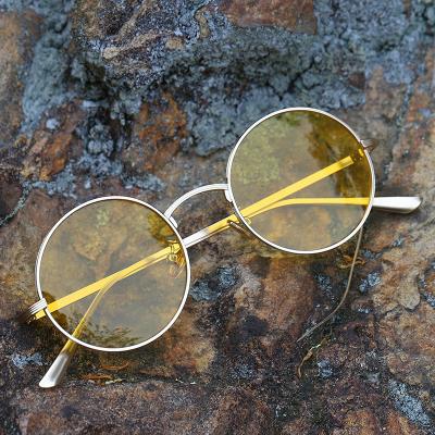 China Vintage Round Rock Polarized Sun Glasses Round Frame Retro Metal Vapor Punk Polarized Sunglasses for sale