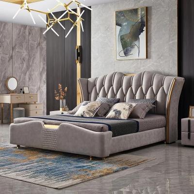 China Italian Luxury King Size Tufted Bed Headboard Modern High End Bedroom Furniture Leather Tufted Upholstery Bed Frame for sale