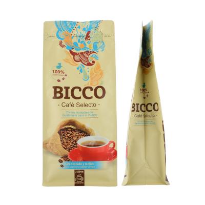 China Eco Friendly Customized Recyclable Printing Aluminum Foil Bag Flat Bottom Frosted Ziplock Bag for sale