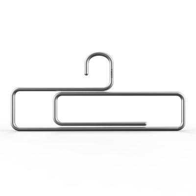 China Flexible metal hanger just like a staple for sale