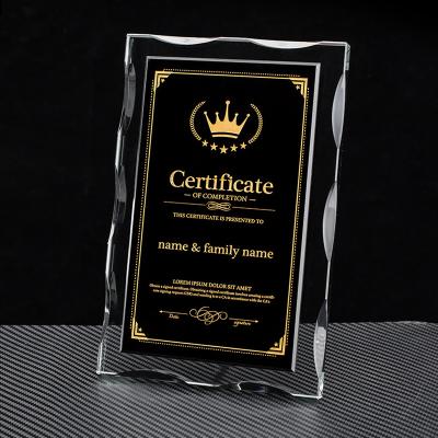 China Europe Crystal Authorize Brand Trophy Wholesale Plaque Crystal Business Souvenirs Glass Medal for sale