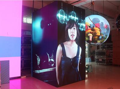 China Indoor Right Angle P5mm 90 Degree Curved LED Displays With Creative Design for sale