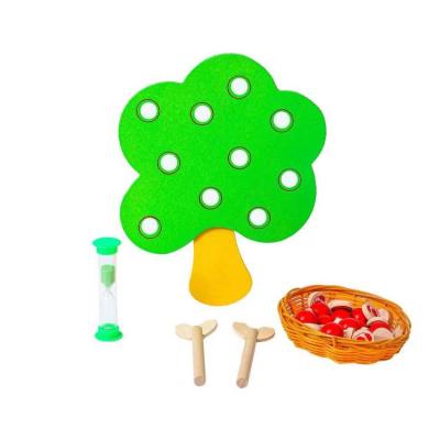 China Cartoon Toy Eco-friendly wooden early education puzzle parent-child interactive game grab apple game toys for sale