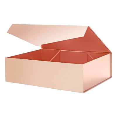 China Recycled Luxury Rigid Style Gift Shape Cartoon Materials Decoration Packaging Magnetic Shipping Magnetic Paper Box For Apparel for sale