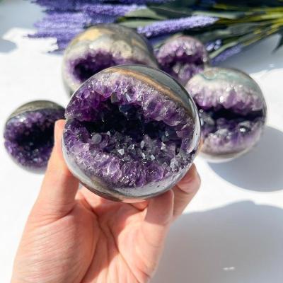 China Europe Natural Druzy Amethyst Geode Sphere Crystal Cluster Sphere Dark Crystal Polished Stone Ball Crown Chakra Healing for sale