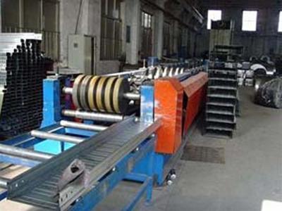 China 5m/min - 10m/min Cable Tray Roll Forming Machine Stainless Steel 22kw for sale