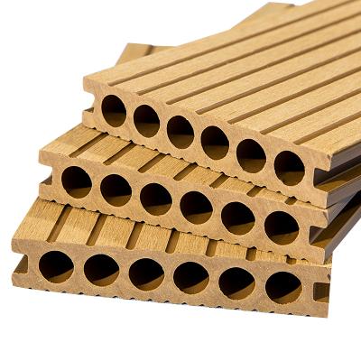 China Contemporary outdoor wood plastic fireproof garden and patio flooring wpc decking tile for sale