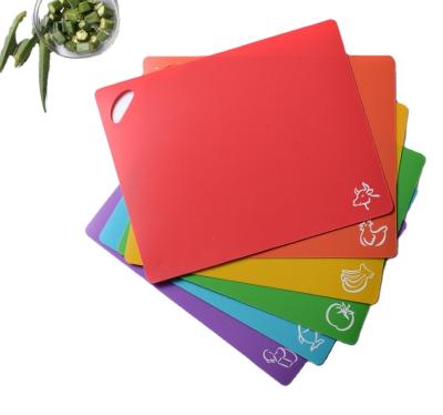 China 6 Piece Sustainable Multicolor Matching Bendable Cutting Board Set for sale