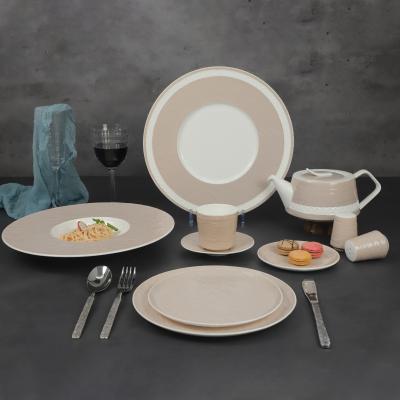 China Good Quality Bone China Dinner Set Fine Luxurious Style Ceramic Dinner Set for sale