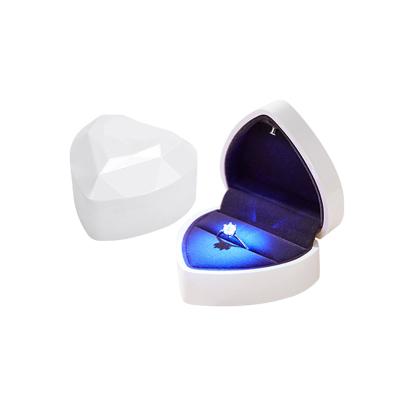 China Small Heart-Shaped Necklace Pendant Jewelry Box LED Jewelry Display Gift Box With Light AN-JBL-01 for sale