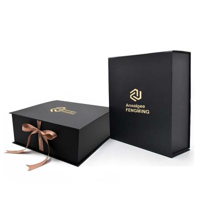 China Recyclable Wholesale Custom Paper Cardboard Clothing Logo Luxury Paper Cardboard Clothing Box T-shirt Packaging Gift Box For Clothes for sale