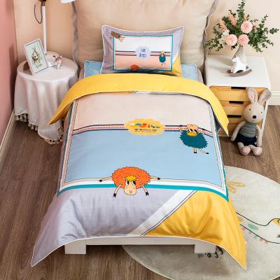 China Anti-static Children's Bedroom Cotton Bedding Set Kindergarten Bedding Quilt Cover 3 Piece Set for sale