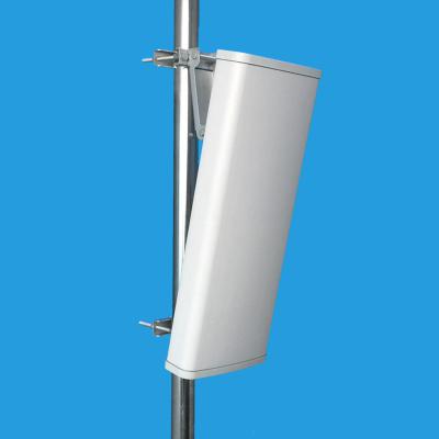 China 806-2700MHz Directional Panel Antenna 10dbi GSM CDMA PCS 3G WLAN Broadband Panel Base Station Antenna for sale