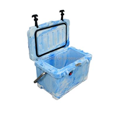 China Rotomolded Waterproof 20L Ice Cooler Box For Fishing Camping for sale