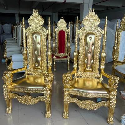 China EUROPEAN Glossy Gold Wood Frame With Crown Decor Leather Seat King And Queen Chairs for sale