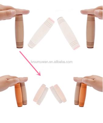 China Hot Selling Wooden Construction Toy Rollver Shake Tosser Spinner Relieve Stress Toy Mokuru for sale