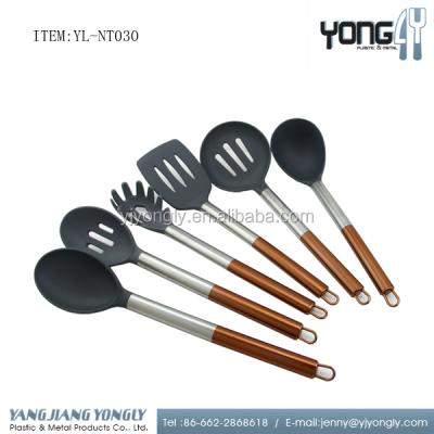 China Sustainable Luxury Nylon Salad Serving Spoon Set Copper Handle Kitchen Utensils Set for sale