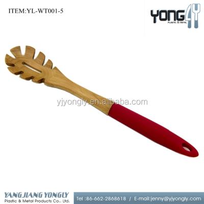 China Disposable New Style Noodle Fork/Wooden Pasta Server/Spaghetti Fork With Silicone Handle for sale