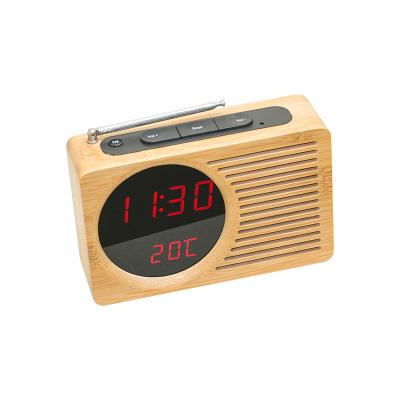 China Mini Portable Radio White Led Wooden White Digital Led FM Clock Radio Alarm Clock With USB for sale