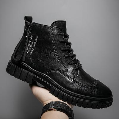 China Men's Genuine Leather Boots Men's Retro High Top Casual Light Weight Comfortable Breathable Men's Casual Shoes for sale