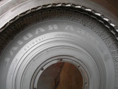 China forging steel Bus Semi-steel Radial Tyre Mould , EDM molding for sale