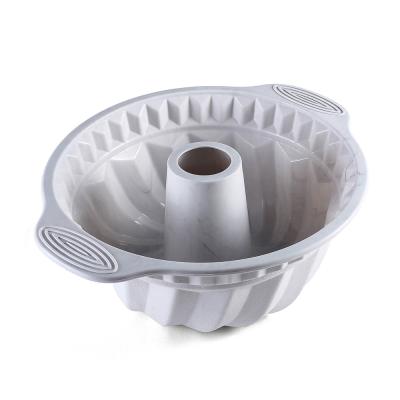 China Viable Non-Stick Original Fluted Round Cake Pan Silicone Cake Pan with Handles for Baking Pound Cake for sale