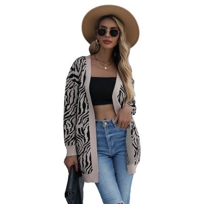 China Fashion Trends Succinct Logo Women Sweater Ladies Cardigan Sweater Custom Knitwear for sale