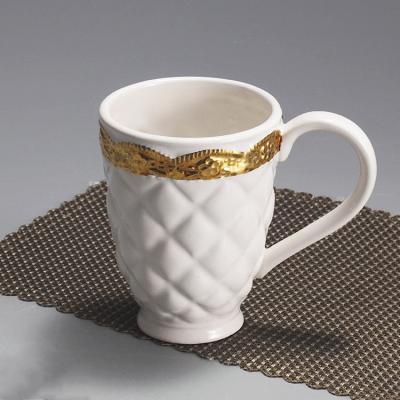 China Stocked Luxury British Unique Coffee Mug Gold Rim Porcelain Milk Tea Beverage Mug for sale