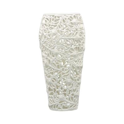 China CLASSIC New Hot Sale Chinese Handmade Porcelain Vase , Home Decoration White Color Customized for sale