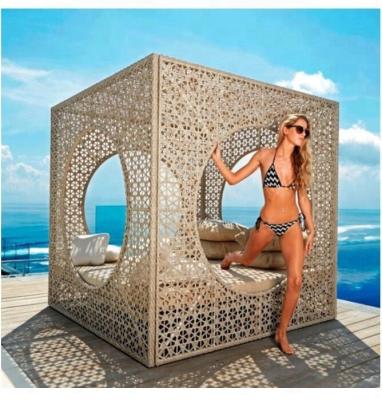 China 2018 Eco-freindly Eco-freindly Rattan Weave Cube Daybed Outdoor Canopy Bamboo Garden Furniture for sale