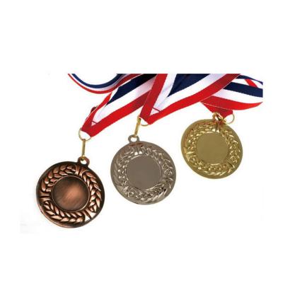 China Europe gold/medal in white iron silver/bronze 50mm with 25mm inserted for sale