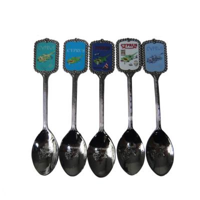 China Promotional Europe Souvenir Metal Spoon With Epoxy Sticker Logo for sale