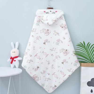 China Lovely Breathable Winter Hooded Wrap Hot Selling Printing Newborn Baby Wrap Covering for sale