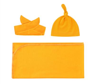 China Wholesale PORTABLE Organic Cotton Hat And Headband 3pcs Set Baby Wrap Blanket Sleeping Bag for sale