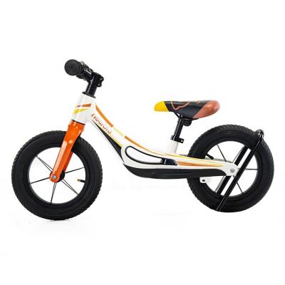 China High-End Magnesium Alloy Rookie Grade Paint Kids Eco-Friendly Child No Pedal Running Bike for sale