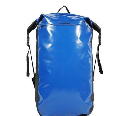 China Schwimmen-Schulter-Planen-wasserdichte trockene Rucksacktasche blaues langlebiges Gut zu verkaufen