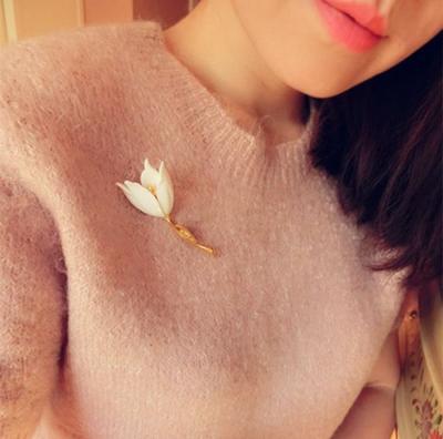 China High End Elegant Tulip Brooch For Women Vintage Brooch Pins 2020 Hot Sale Wholesale Custom Flower Brooch for sale