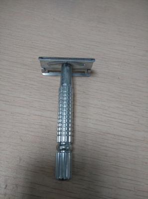 China Home use Male Personal care Single Blade Safety razor， twist to open for sale