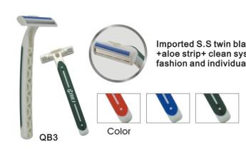 China Disposable rubber handle two blade razor with aloe strip razor head for sale