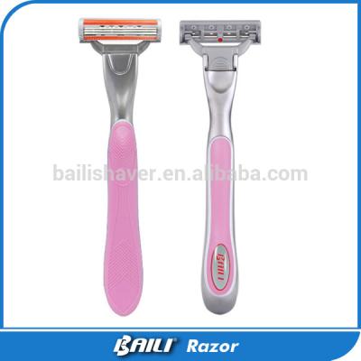 China 5 Blade Shaving Razor For Ladies , Sexy Pink Metal With Rubber Handle for sale